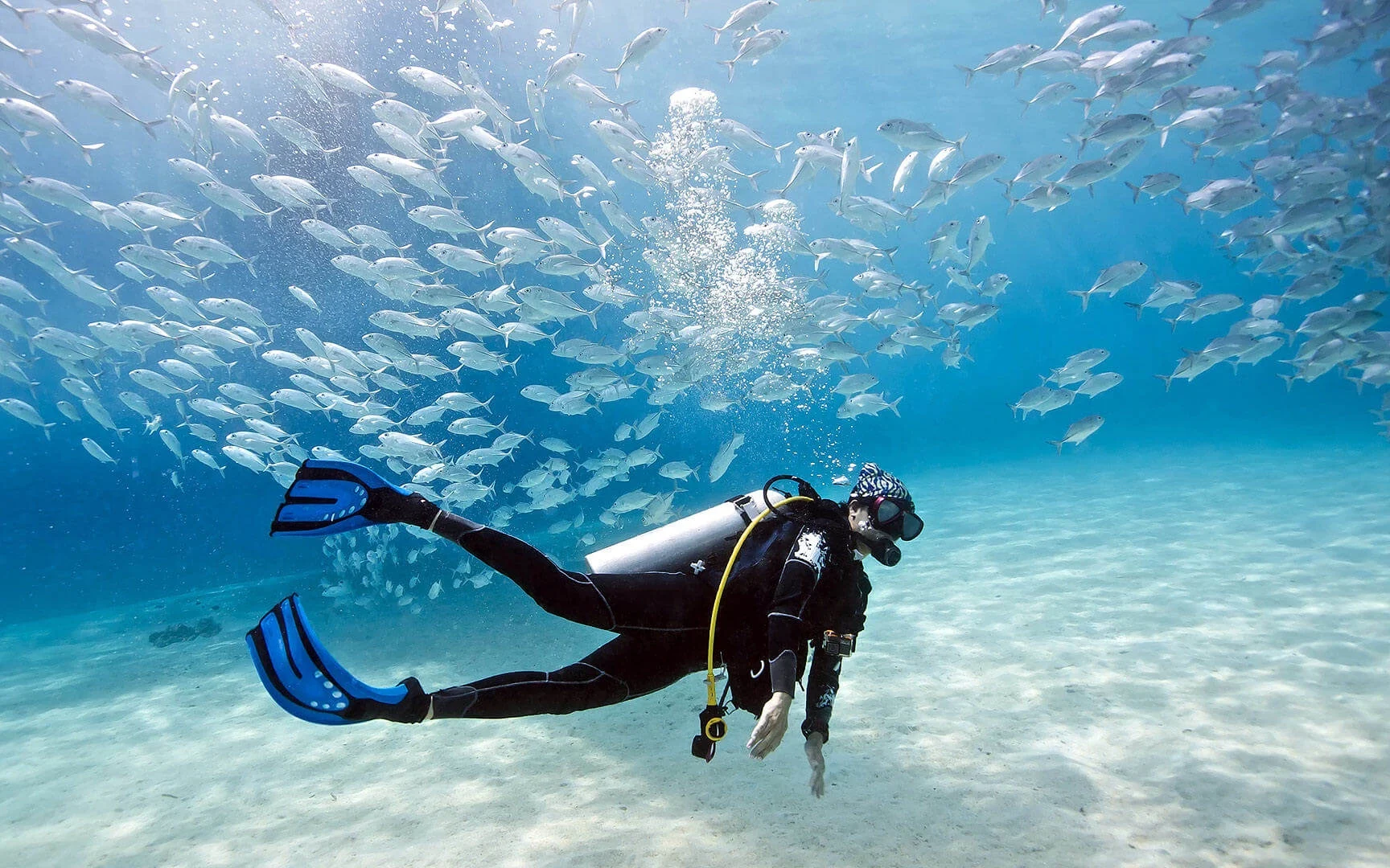 AS TOUR slider image 4