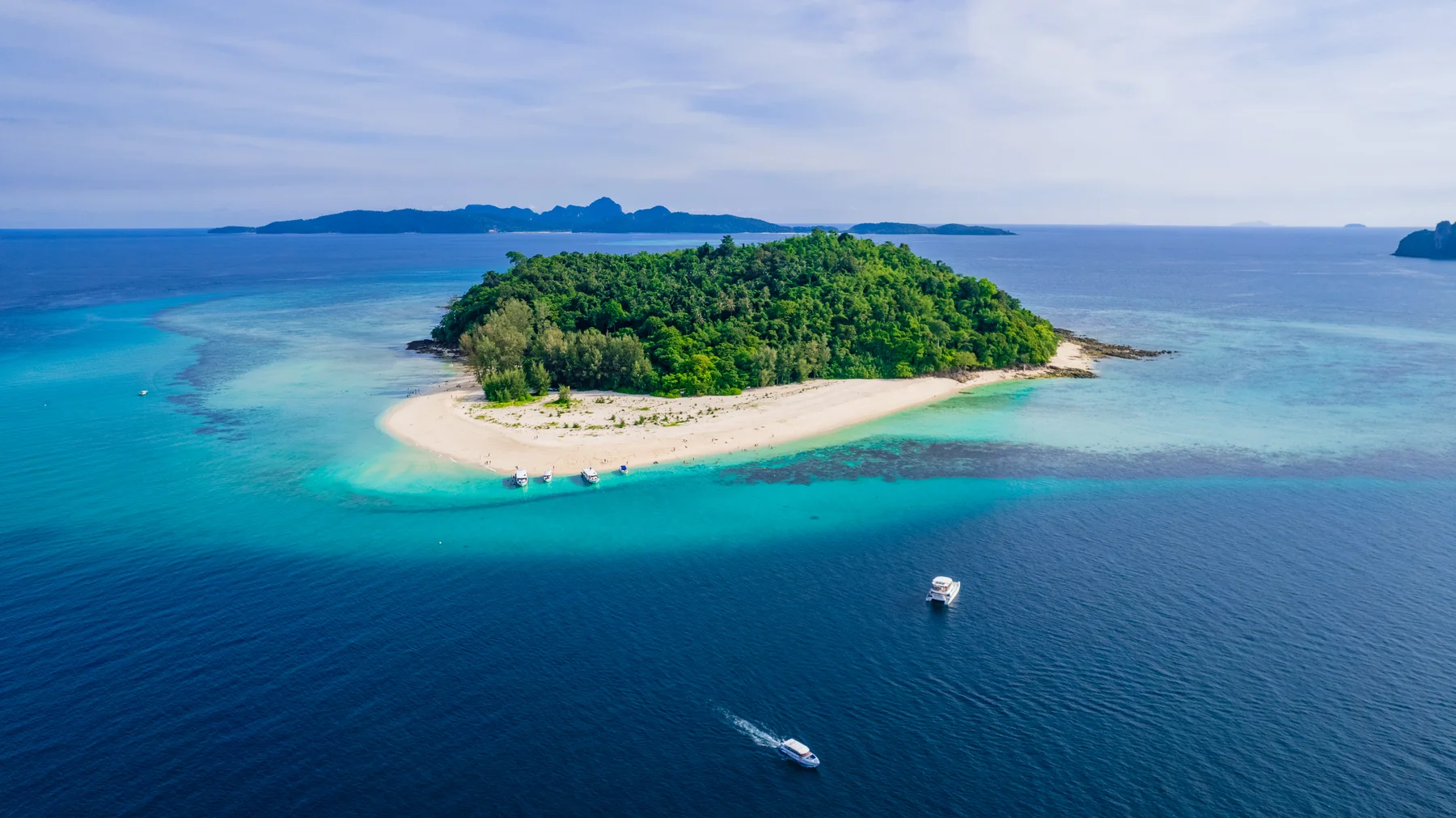 Phi Phi & Khai islands tour full day with speedboat