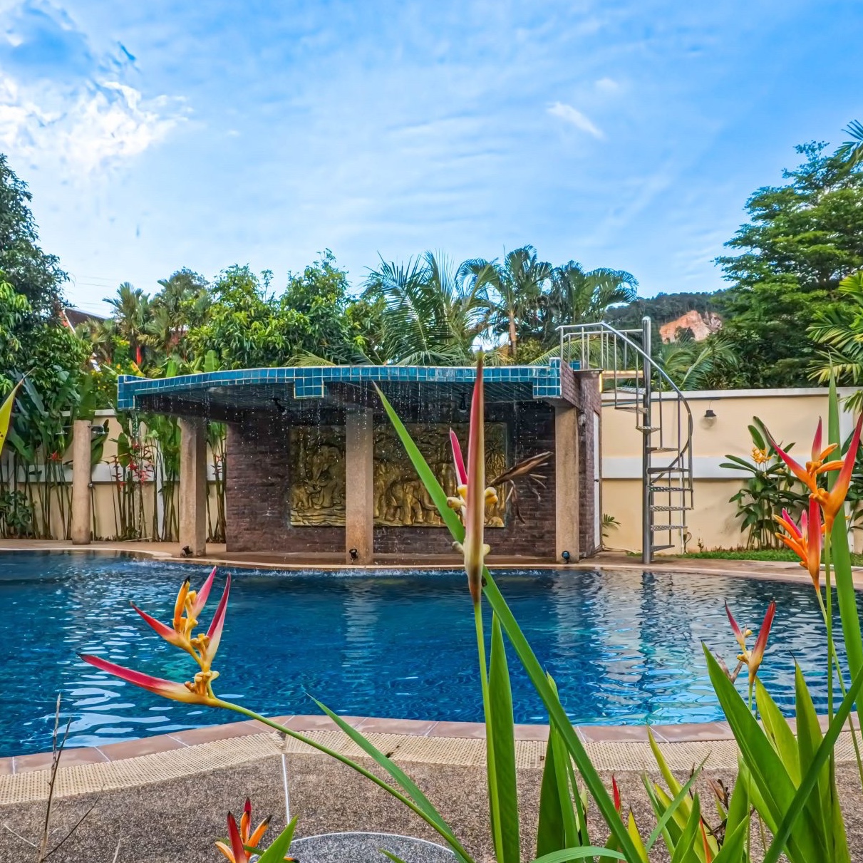 Sunlit Villa Phuket logo