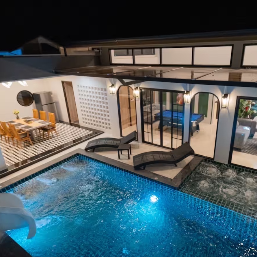 White Berry Pool Villa Aonang logo